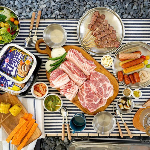 한돈캠핑세트 600g(삼겹살300g+목살300g+구성품 9종)